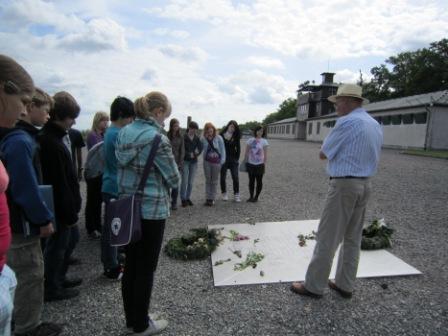 gruppe_am_stein_-_web