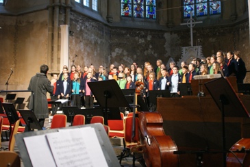 Konzertant festlich und beschwingt in den Sommer