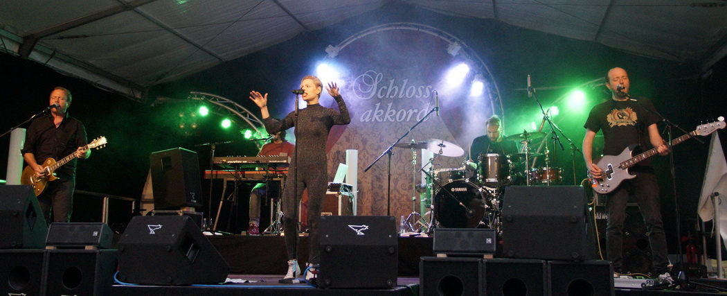 CÄTHE kam zum Schulanfang