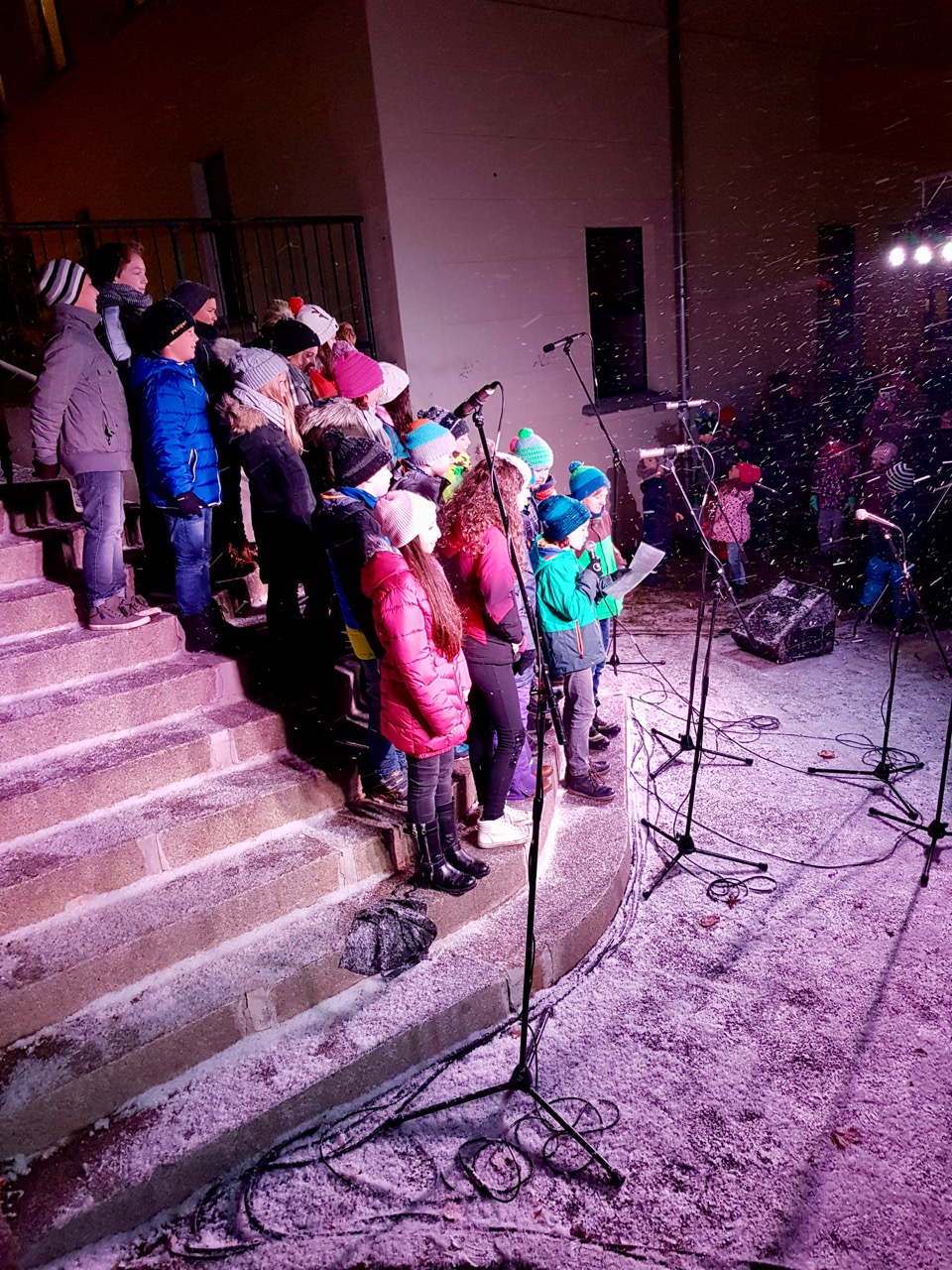 Pyramidenandrehen in Planitz am 1.Advent