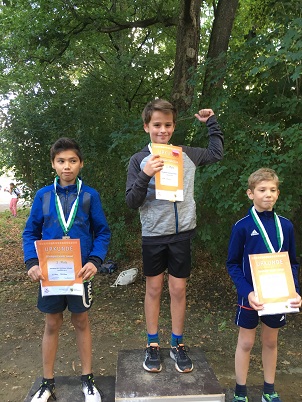 Medaillen-Regen beim diesjährigen Crosslauf am Schwanenteich