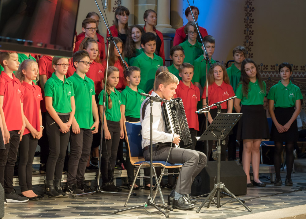 90659830 3D80 46B4 A8A4 5906F4EDE3AF