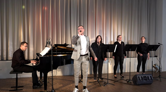 „Farben der Nacht“ – Lehrerkonzert des CWG geht online