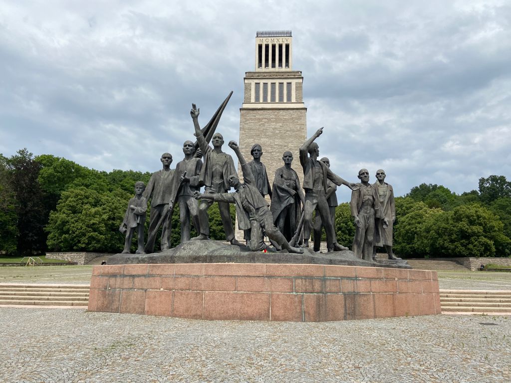 Exkursion zum Gedenken und Wertschätzen – 9. Klassen besuchen KZ Buchenwald