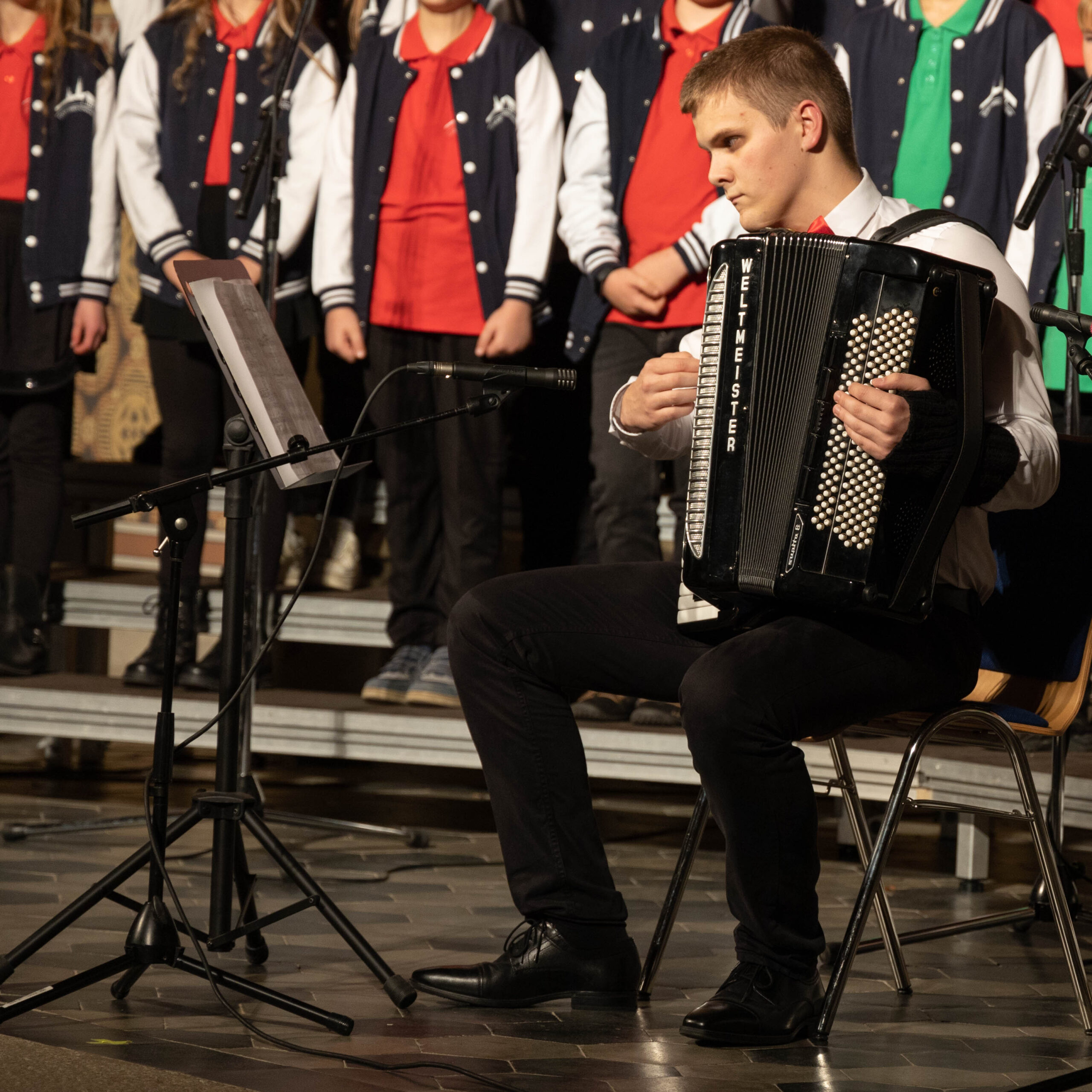 40348459 AA8D 48C1 8E97 A23C97C38B3F