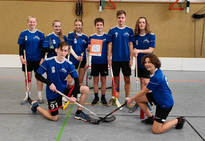 Platz 3 für die Mixed-Mannschaft Floorball der WK II