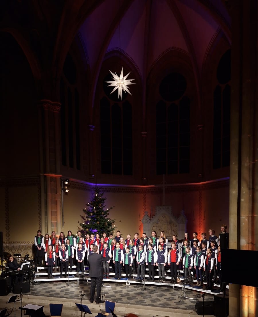 FC3025BF ABAA 4768 AE77 8012B16300AF 1 201 a