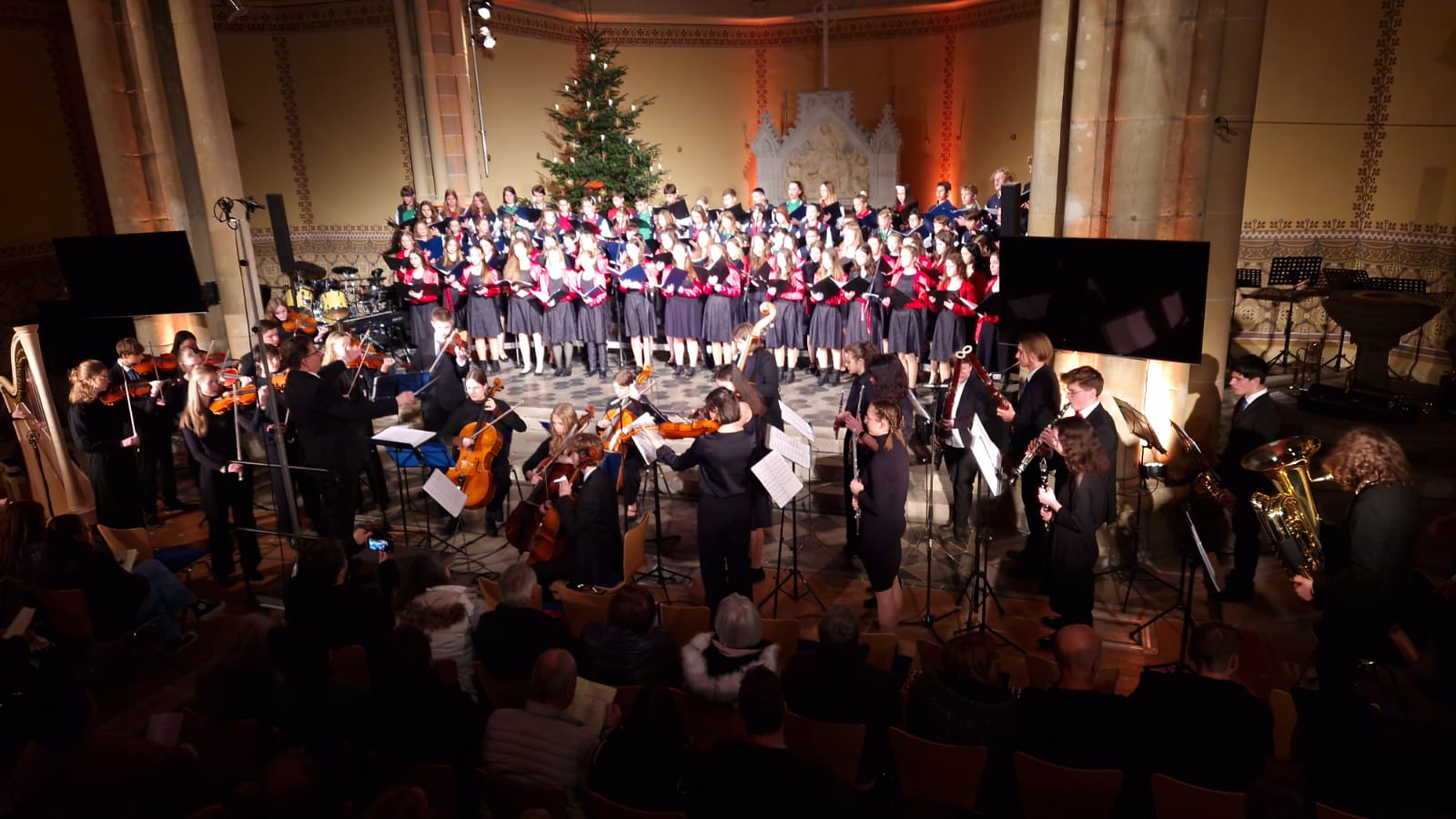 PHOTO 2022 12 15 12 33 26