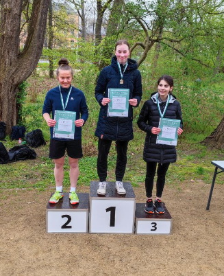 12 Medaillen für das CWG beim Crosslauf