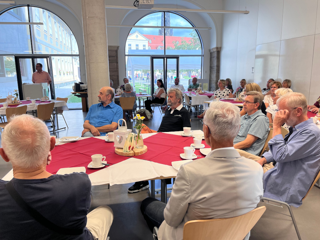 Lehrercafé mit Gästen 1