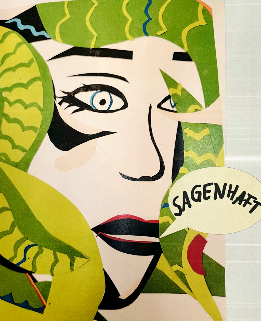 SAGENHAFT – Vernissage des LK Kunst 12