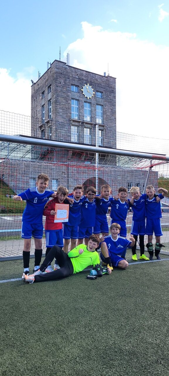 27F370A6 BD27 4D81 89A0 C2E309E2DBA9