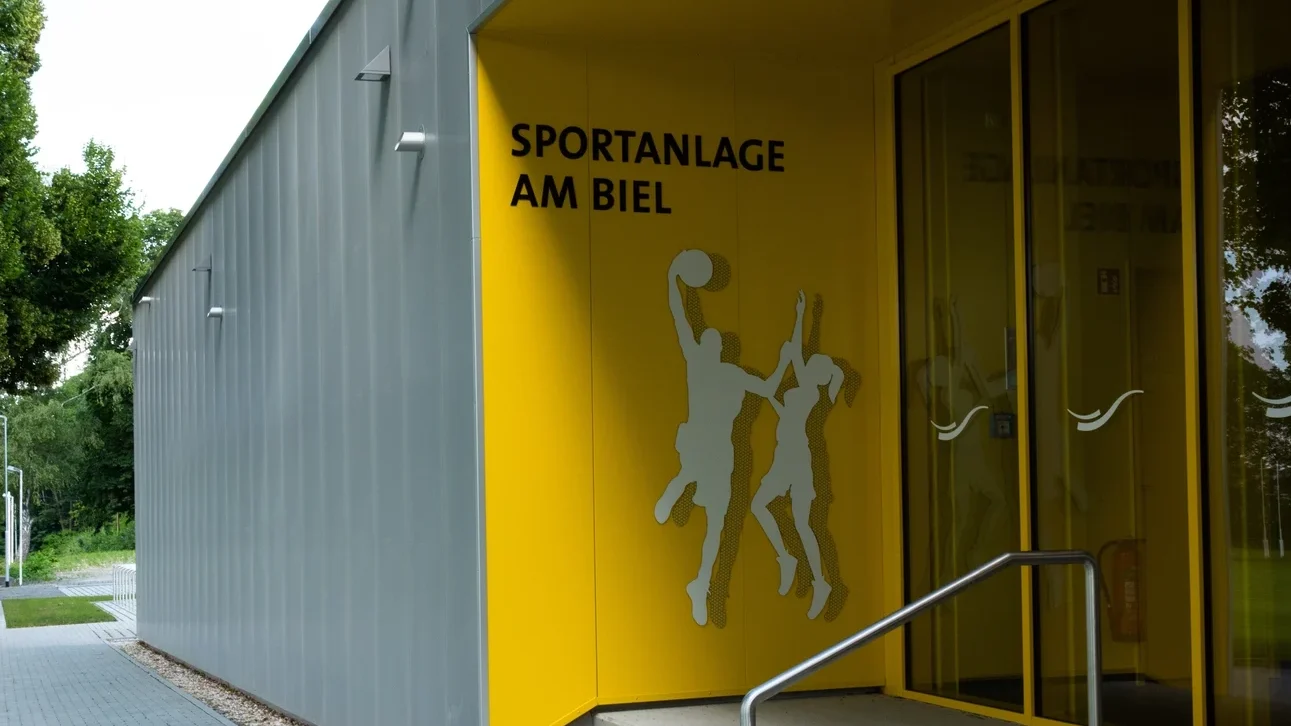 Foto Schulgebäude "Sportanlage am Biel"
